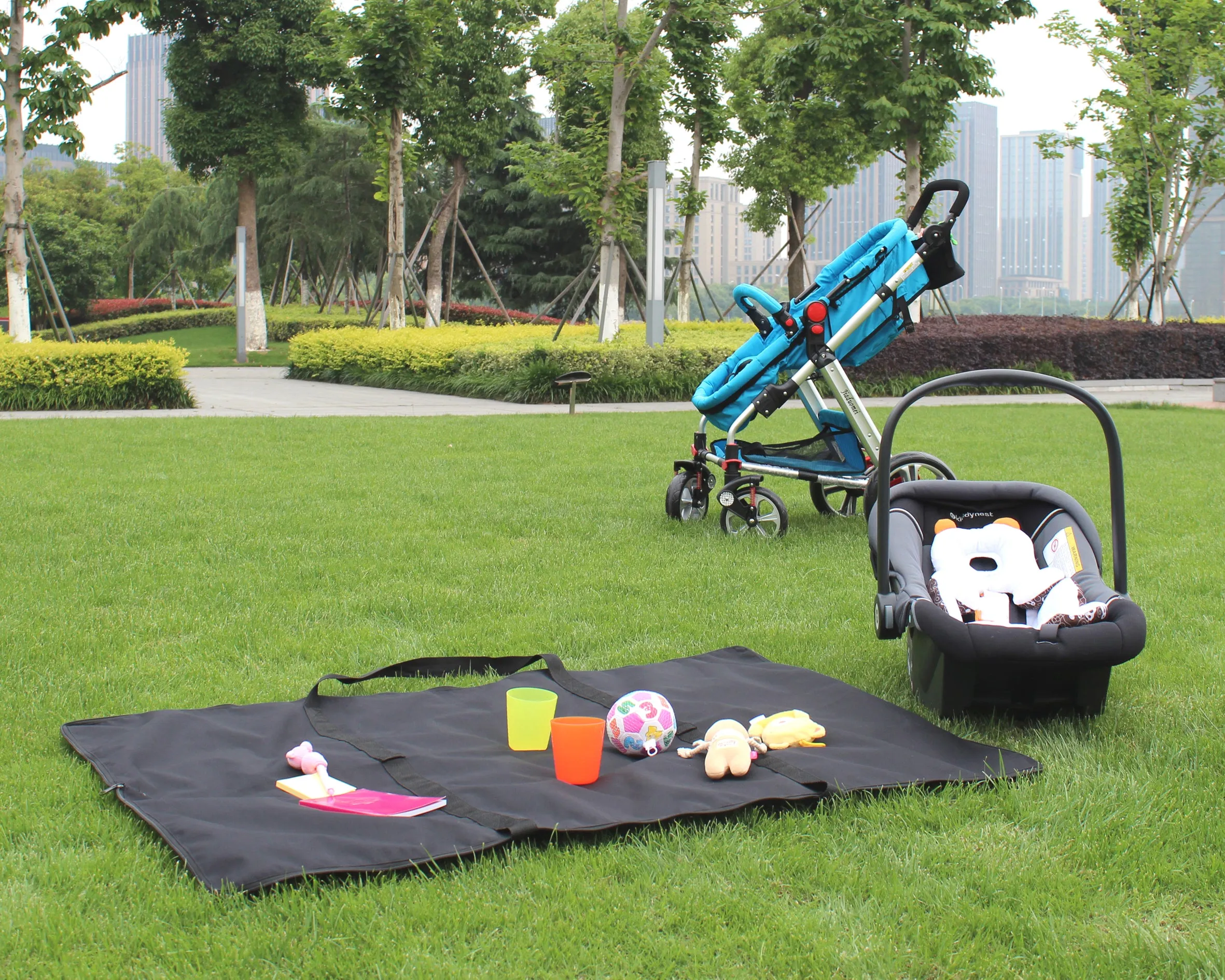 Clippasafe Stroller Carry Bag & Picnic Mat