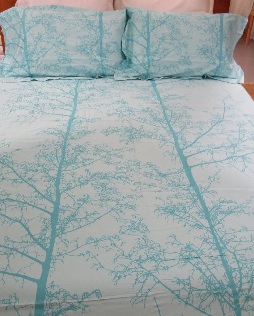 Simple Luxury Quilt Set Tahitian Blue Silhouette