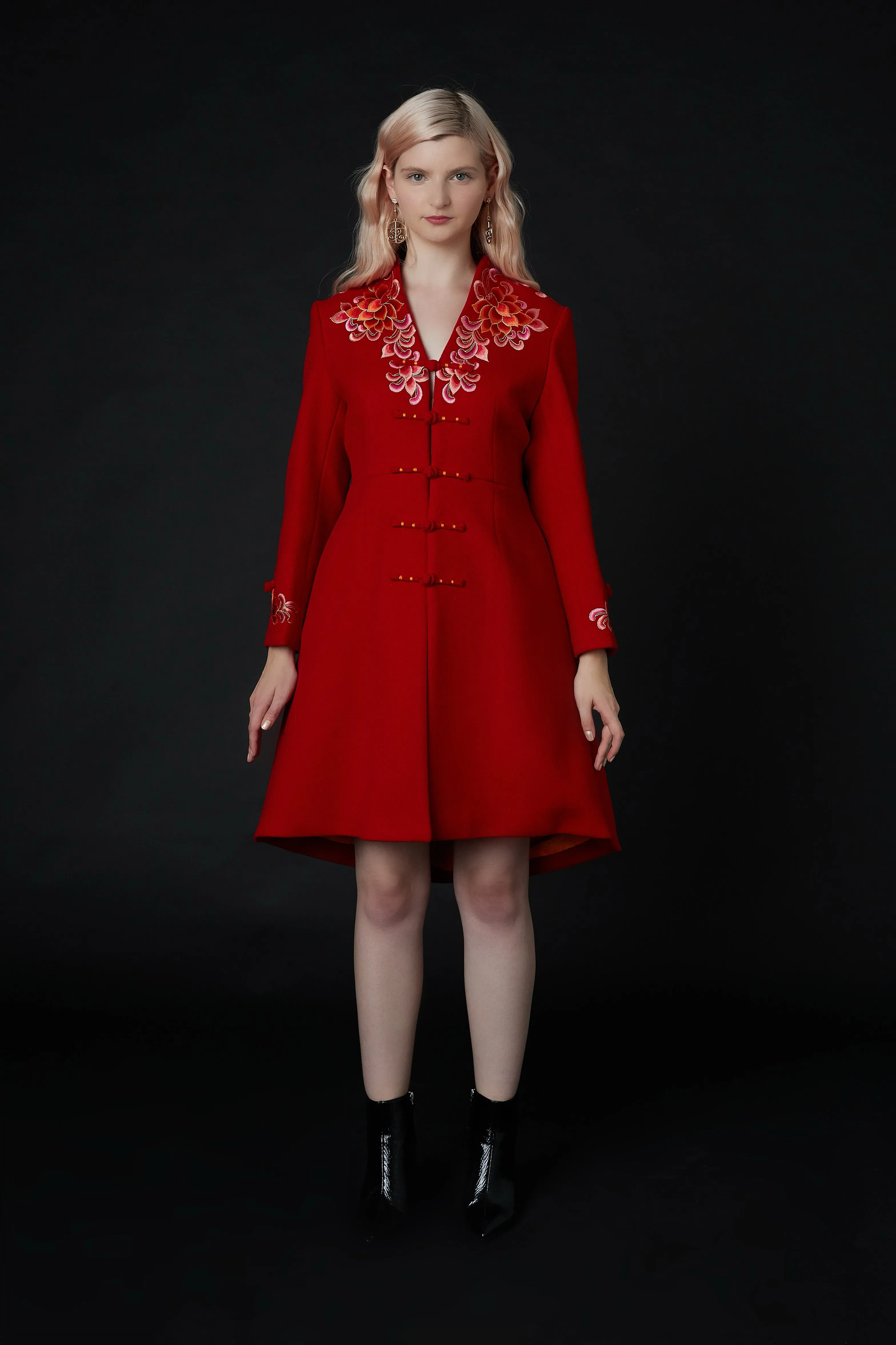 Yanxi Embroidered Coat Red